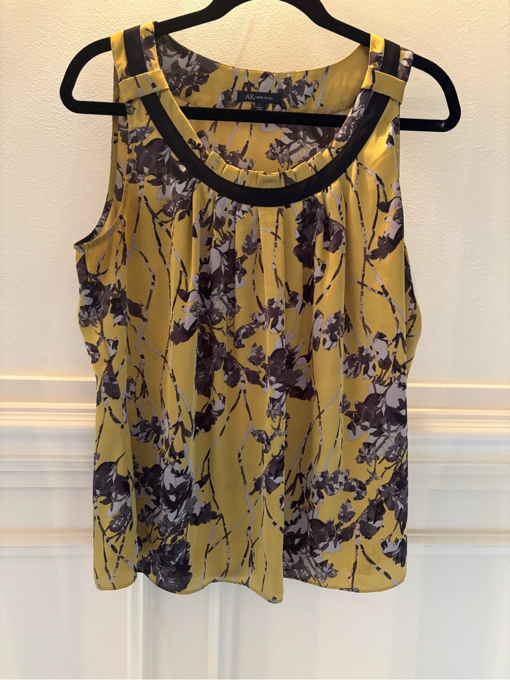 Anne Klein Yellow Floral Pleated Neck Sleeveless Blouse